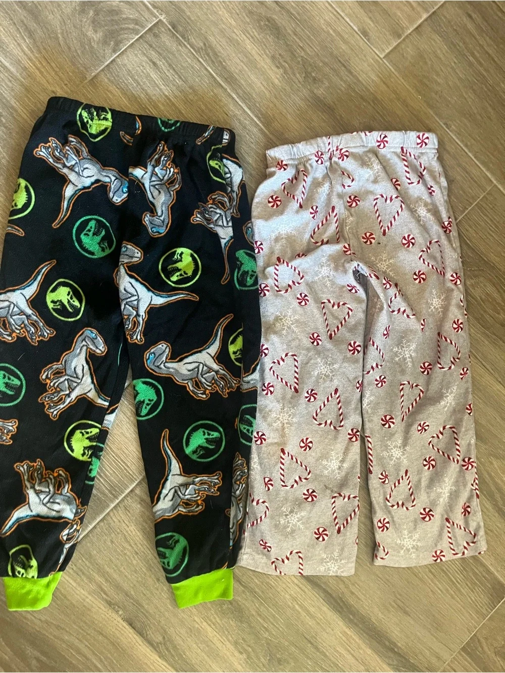 Kids Dino & Candy Cane Pajama Bottoms - Black/Light Gray